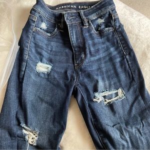 American Eagle 00 dark super hi rise jeggings- ripped style
